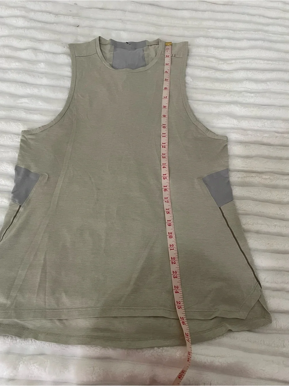 Lululemon Men's Performance Tank Top in Light Beige and Gray